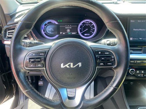 Used 2022 Kia Niro LXS image 9