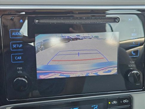 Used 2017 Toyota Corolla LE image 14
