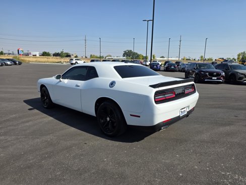 Used 2023 Dodge Challenger SXT image 7