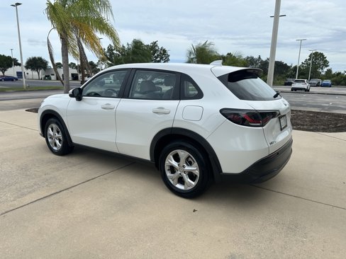 Used 2023 Honda HR-V LX image 6