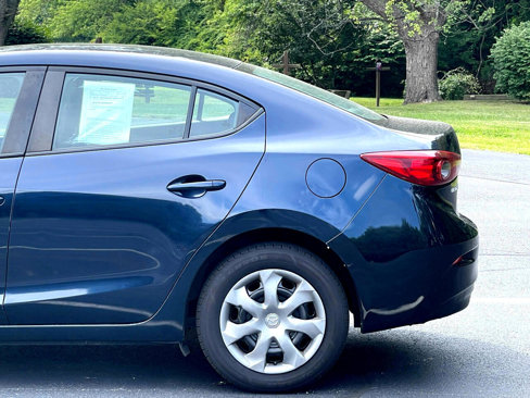 Used 2014 MAZDA MAZDA3 i SV image 27