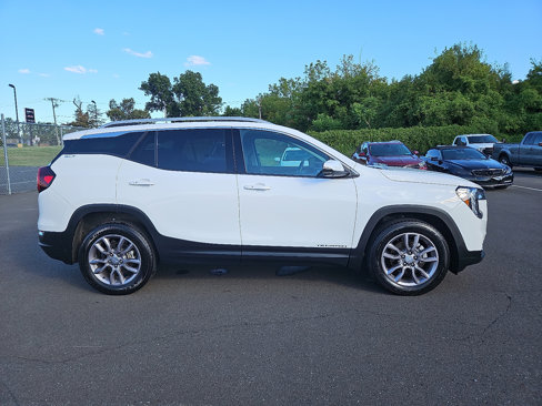 Certified 2022 GMC Terrain SLT w/ Infotainment Package II image 7