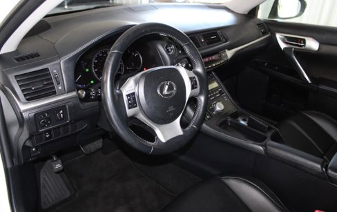 Used 2013 Lexus CT 200h image 20