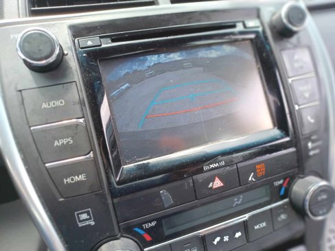 Used 2017 Toyota Camry XLE image 18