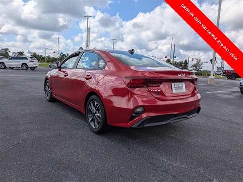 Used 2023 Kia Forte LXS image 5