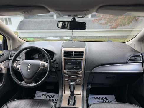 Used 2012 Lincoln MKX AWD image 21