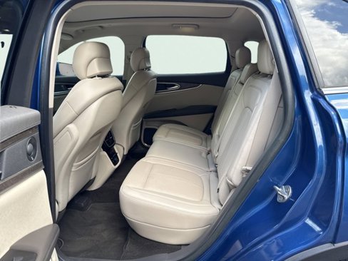 Used 2020 Lincoln Nautilus Reserve w/ Equipment Group 201A image 20