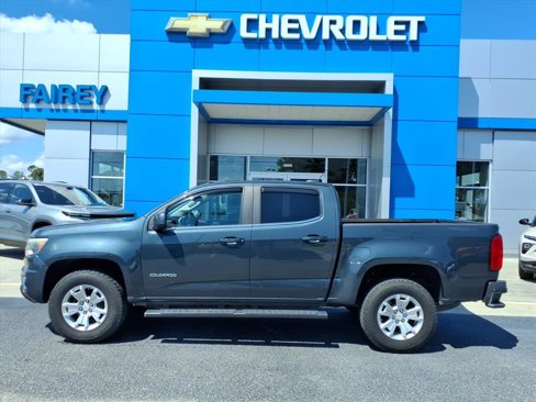 Used 2017 Chevrolet Colorado LT w/ LT Convenience Package image 2