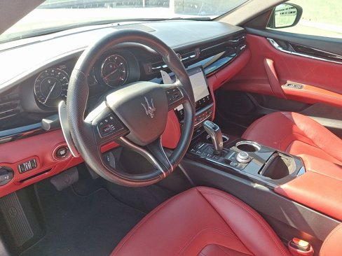 Used 2022 Maserati Quattroporte Modena Q4 image 4
