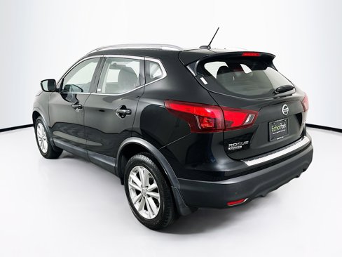 Used 2018 Nissan Rogue Sport SV image 5