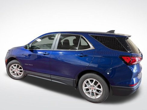 Used 2022 Chevrolet Equinox LT image 2