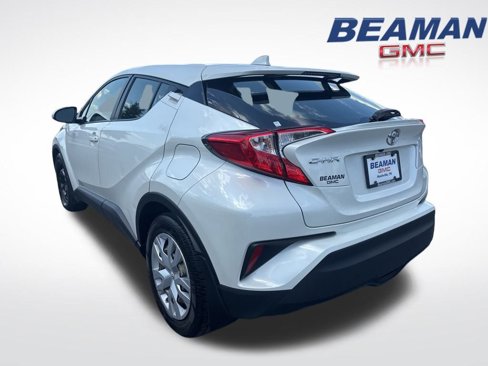 Used 2020 Toyota C-HR LE image 7