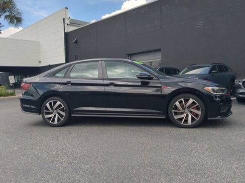 Used 2020 Volkswagen Jetta GLI image 2