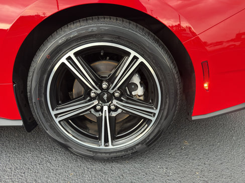 Used 2024 Ford Mustang Premium image 9