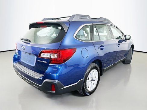 Used 2019 Subaru Outback 2.5i image 7