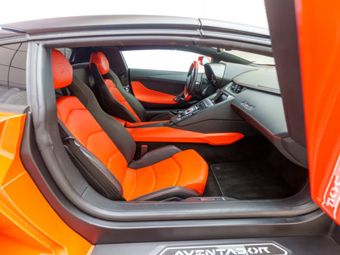 Used 2014 Lamborghini Aventador LP 700-4 image 10
