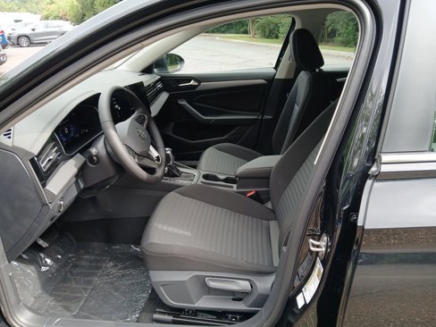 New 2025 Volkswagen Jetta S image 9