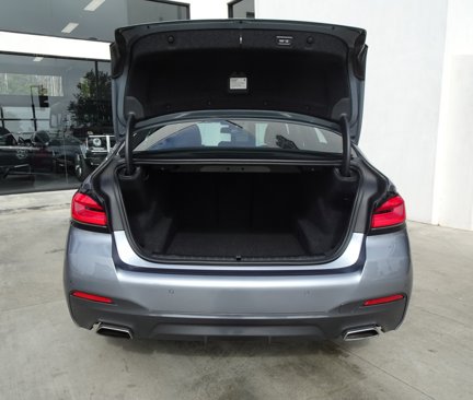 Used 2021 BMW 540i w/ M Sport Package image 5