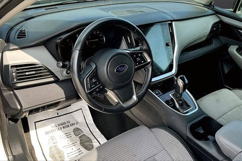 Used 2022 Subaru Outback Premium image 13