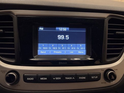 Used 2020 Hyundai Accent SE image 17