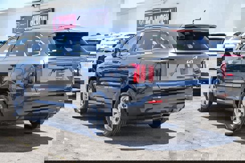 Used 2023 Kia Sorento LX image 6