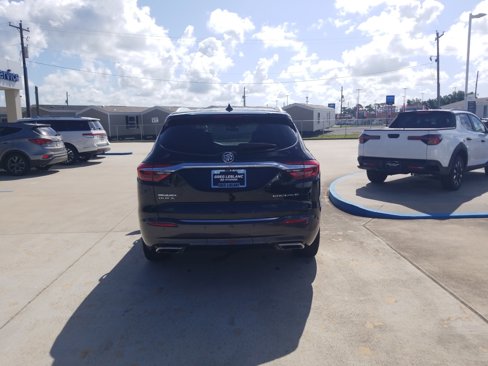 Used 2018 Buick Enclave Essence image 6