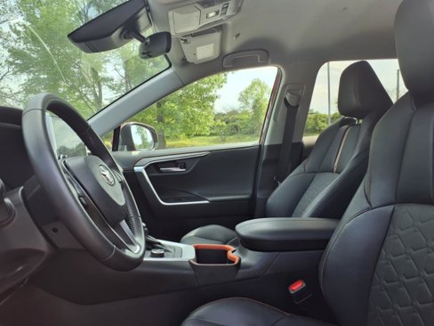 Used 2023 Toyota RAV4 Adventure image 10