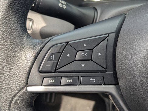 Used 2025 Nissan Altima 2.5 SV image 21