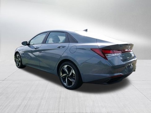 Certified 2023 Hyundai Elantra SEL w/ Convenience Package image 5