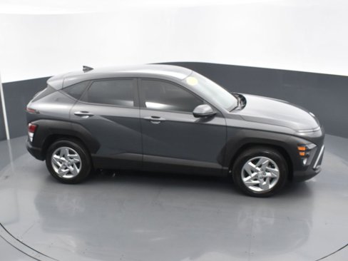 Certified 2025 Hyundai Kona SE image 15
