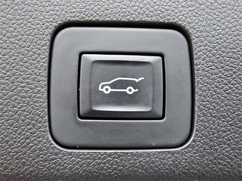 Certified 2022 Buick Encore GX Essence w/ Experience Buick Package image 31