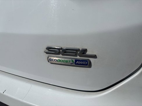 Used 2020 Ford Edge SEL image 8