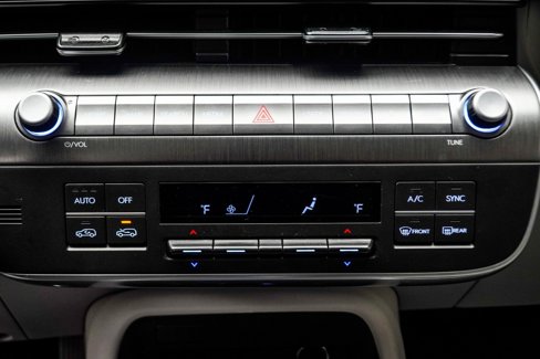 Used 2024 Hyundai Kona SEL image 19