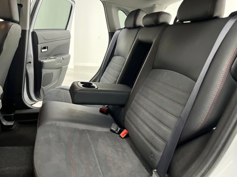 Used 2024 Mitsubishi Outlander Sport SE image 13