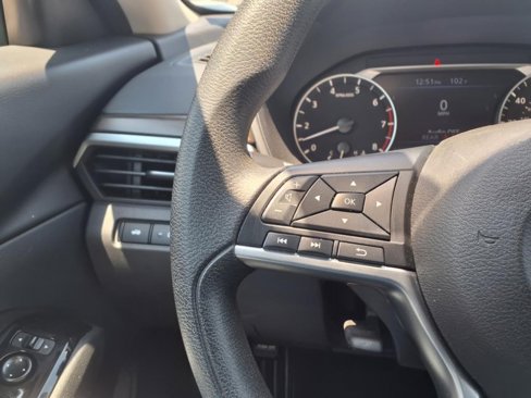 Used 2023 Nissan Altima 2.5 SV image 13