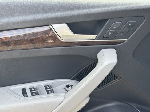 Used 2018 Audi Q5 2.0T Premium Plus image 14