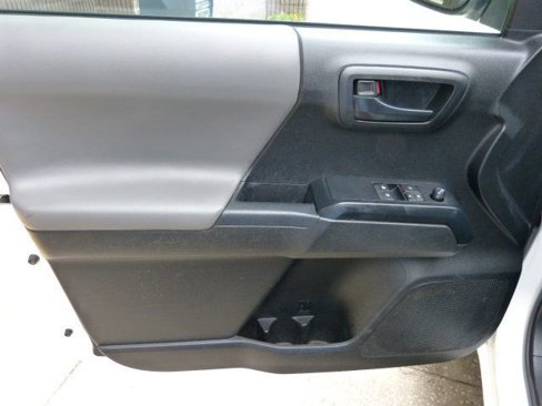 Used 2022 Toyota Tacoma SR image 31