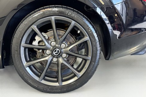 Used 2015 MAZDA MX-5 Miata Club image 24