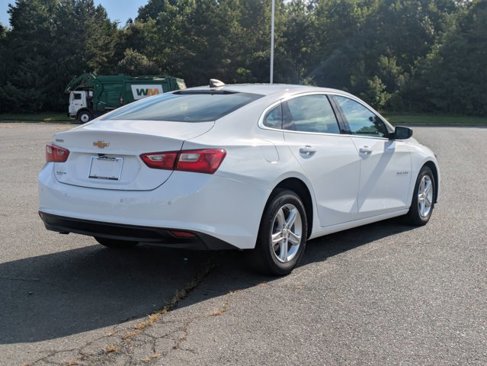 Used 2024 Chevrolet Malibu LS w/ Driver Confidence Package image 4