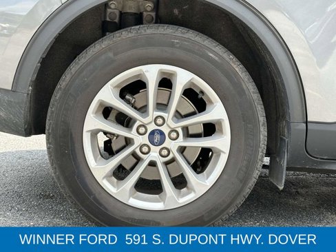 Used 2022 Ford Escape SE w/ Cold Weather Package image 9