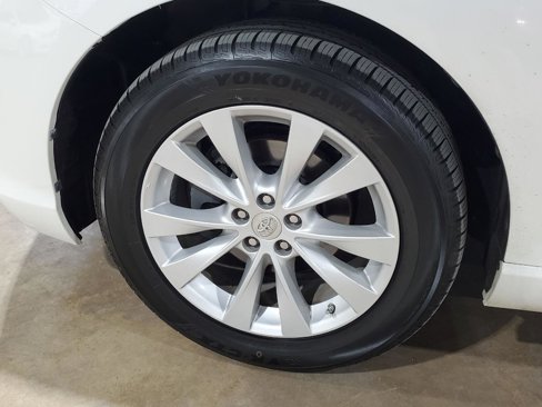 Used 2013 Toyota Venza XLE image 35
