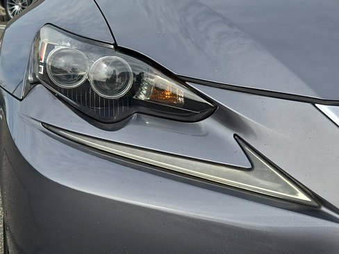 Used 2015 Lexus IS 350 AWD image 9