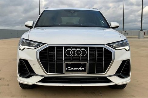 Used 2023 Audi Q3 2.0T Premium image 2