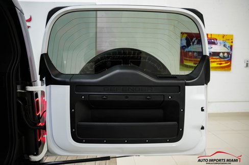 Used 2023 Land Rover Defender 110 X-Dynamic SE image 66