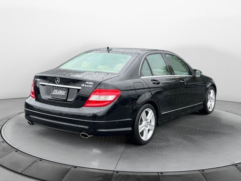 Used 2011 Mercedes-Benz C 300 4MATIC Sedan image 7