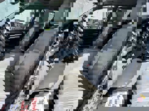 Used 2019 Toyota Highlander XLE image 13