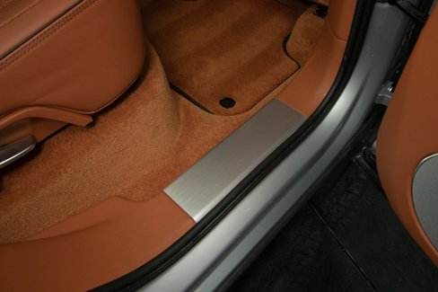 Used 2023 Bentley Bentayga Plug-In Hybrid image 63
