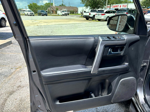 Used 2022 Toyota 4Runner SR5 Premium image 20