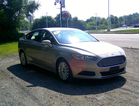 Used 2015 Ford Fusion SE image 3