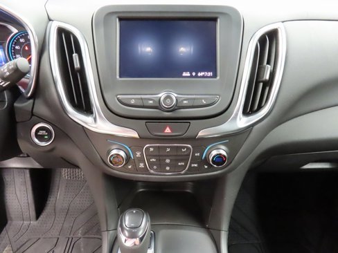 Used 2021 Chevrolet Equinox LT image 14